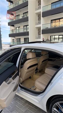 بي ام دبليو الفئة 7